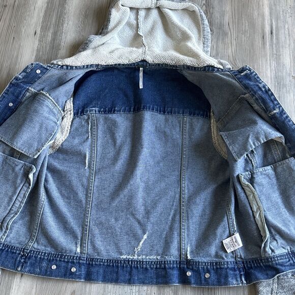 Free People Denim Distressed Hooded Jean /Knit Jacket Women's Size Medium - Picture 10 of 12